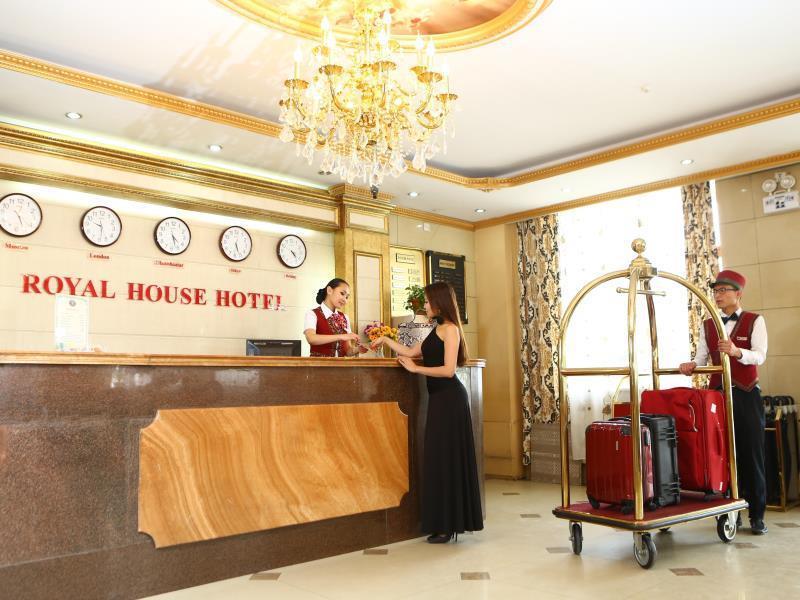 Royal House Hotel Oelan-bator Buitenkant foto